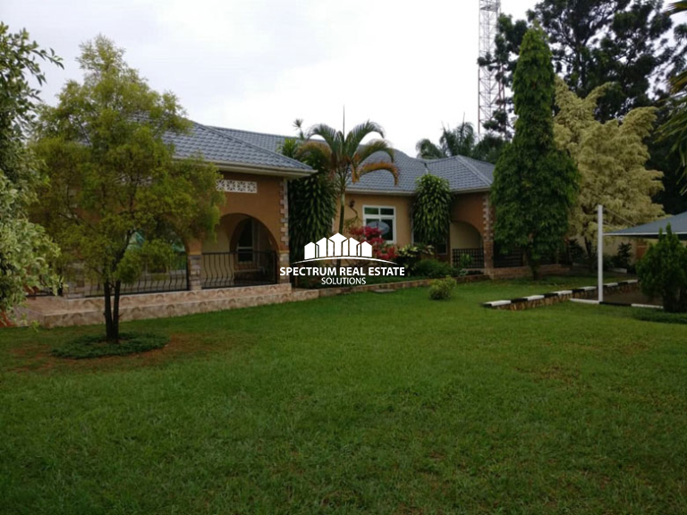 HOUSE FOR SALE LUBOWA Spectrum Real Estate Solutions