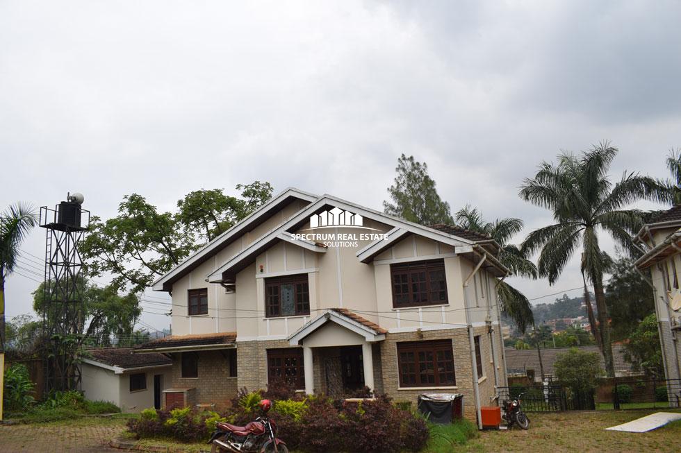 5 BEDROOMS HOUSE FOR RENT IN BUGOLOBI - Spectrum Real Estate Solutions