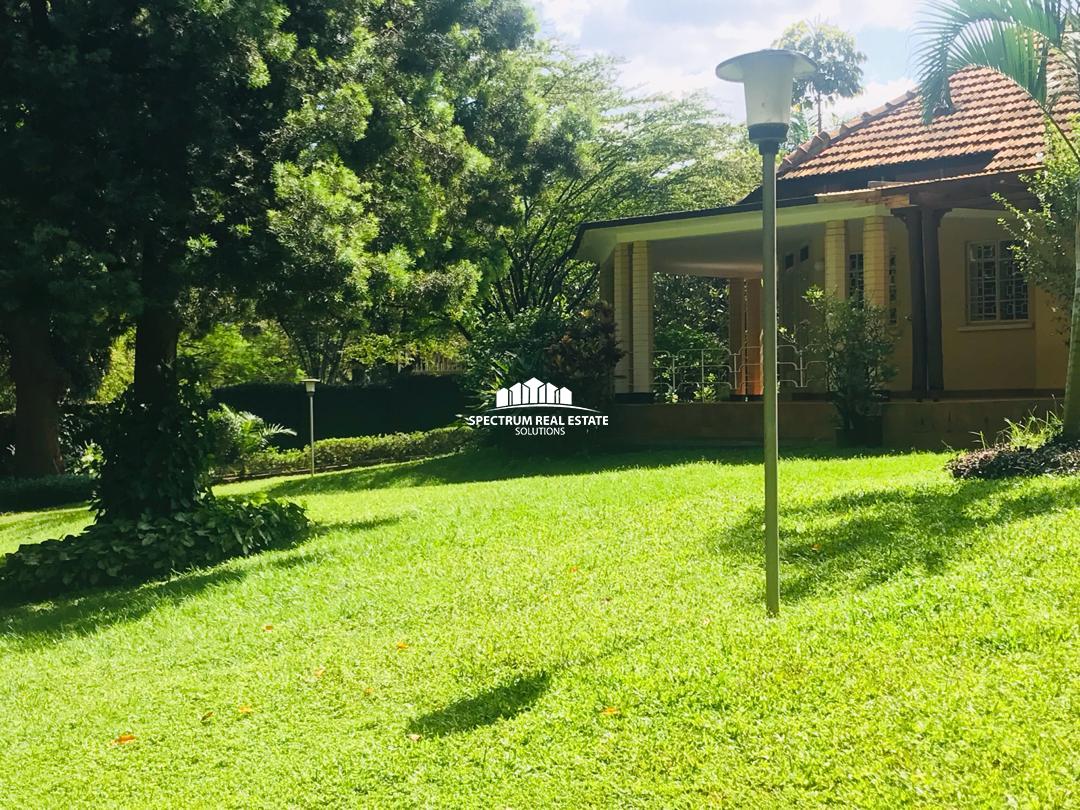 House on sale in Kololo Kampala