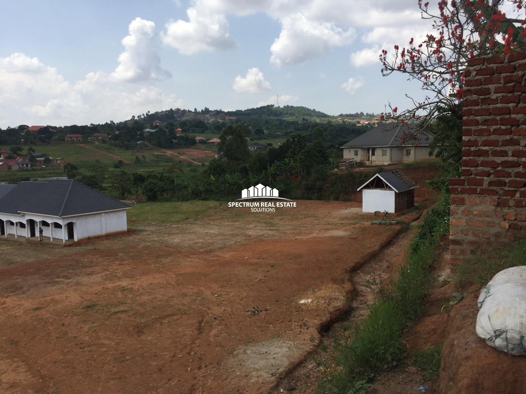 Primary school for sale in Nsangi Masaka road