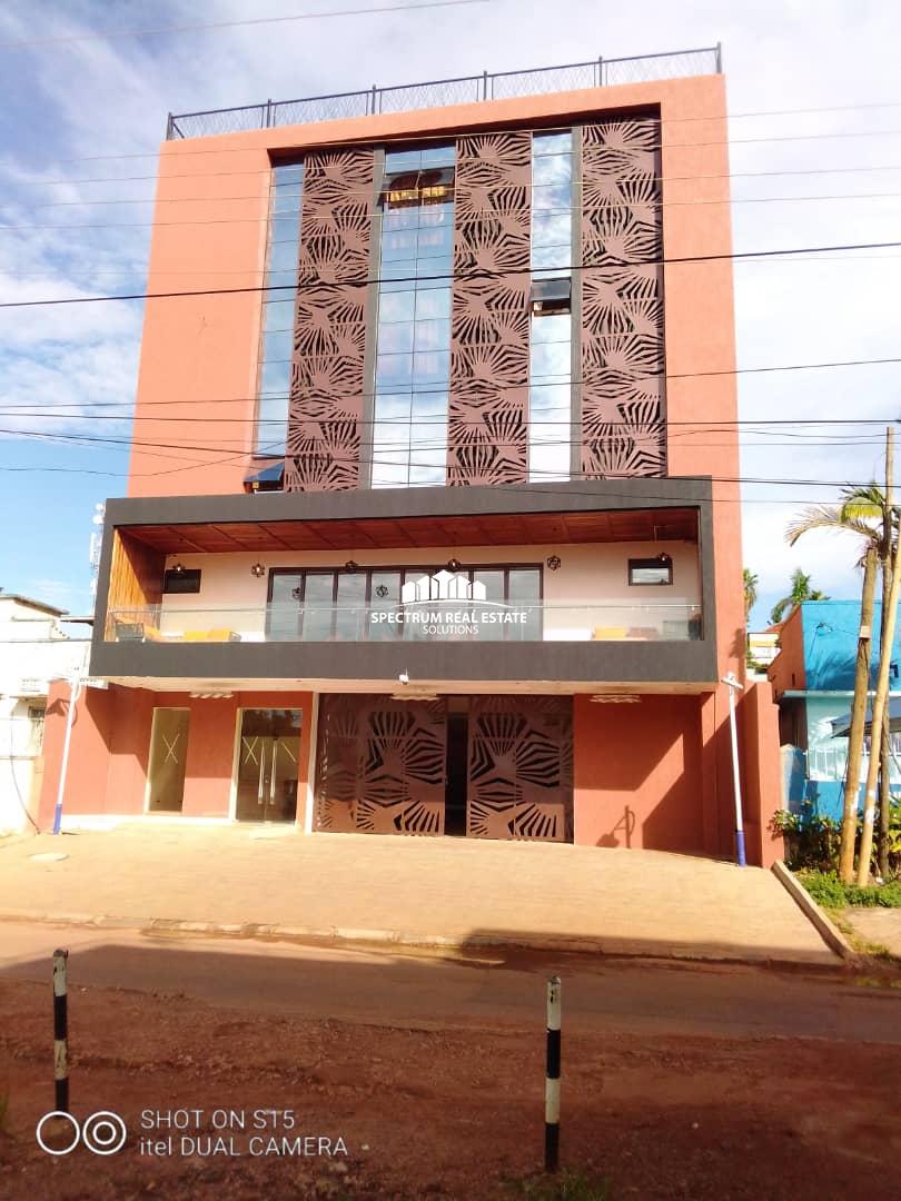 commercial building to let in Kampala