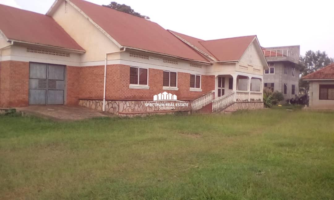 House for quick sale in Kigo Kampala