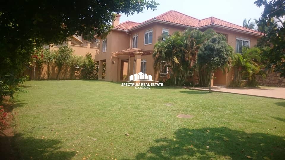 4 bedrooms house for rent in Munyonyo Kampala