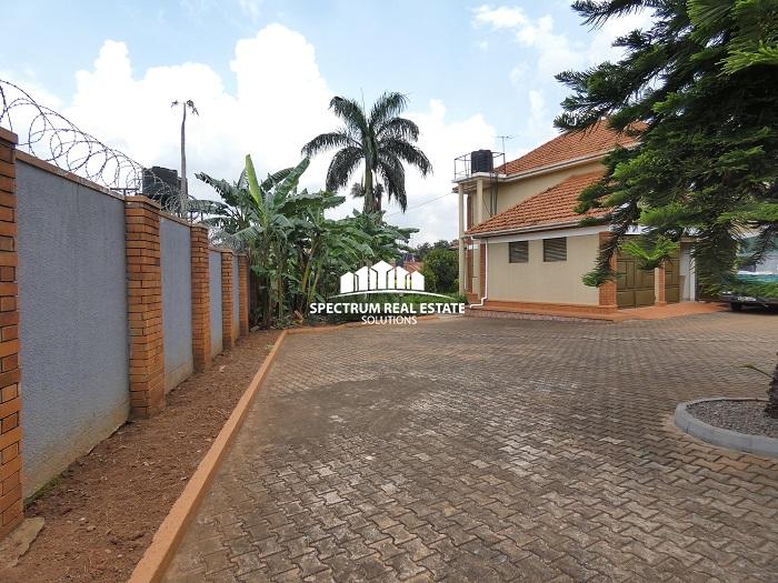 House for sale in Ntinda Kampala