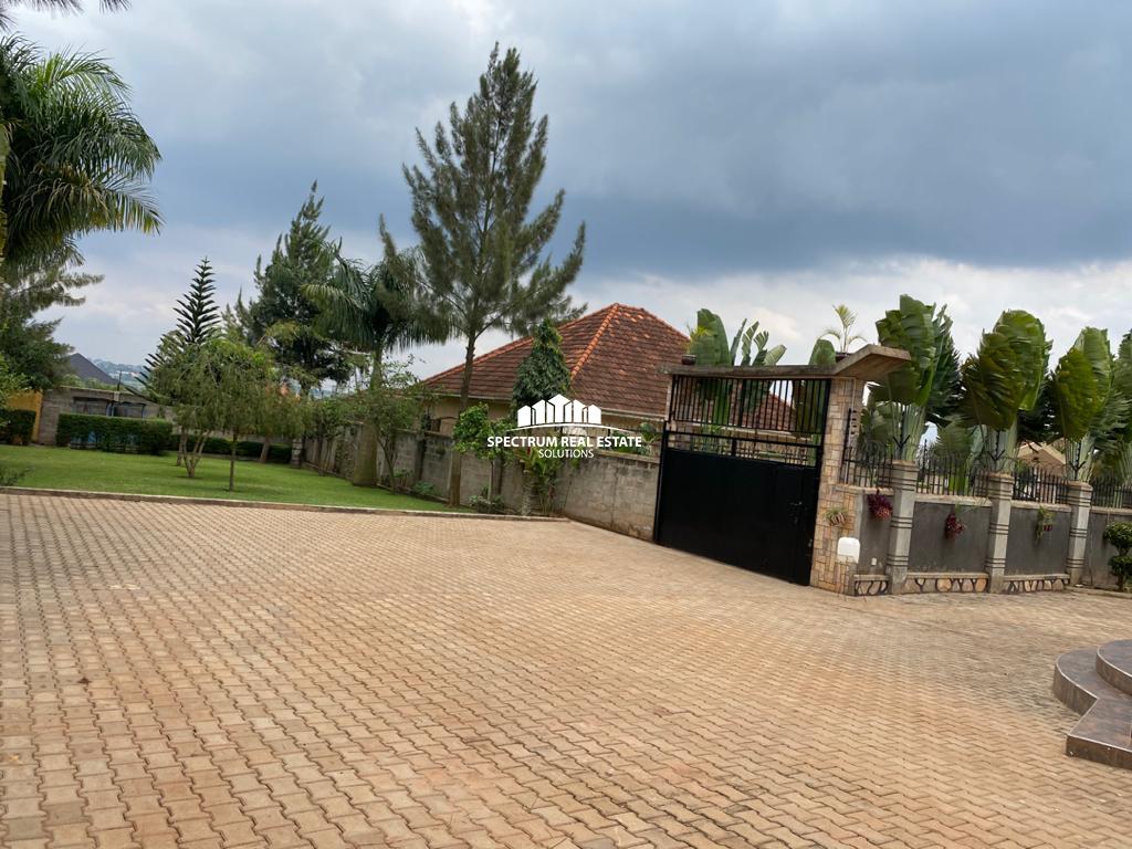 House for sale in Sonde Namugongo Kampala.