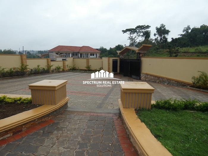 houses for sale in Kiwatule Kampala