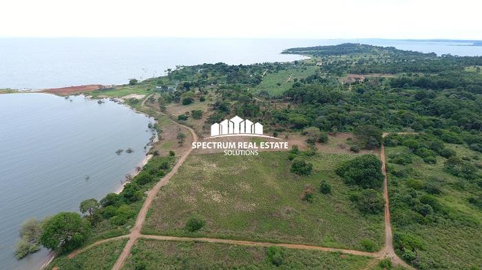 land for sale in Garuga Entebbe road