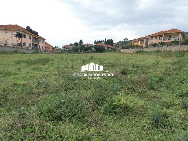 Land for sale in Lubowa Kampala