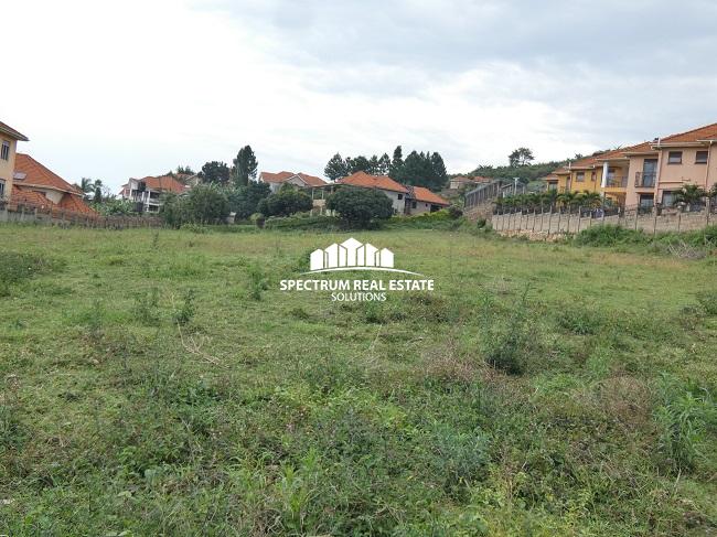 Land for sale in Lubowa Kampala