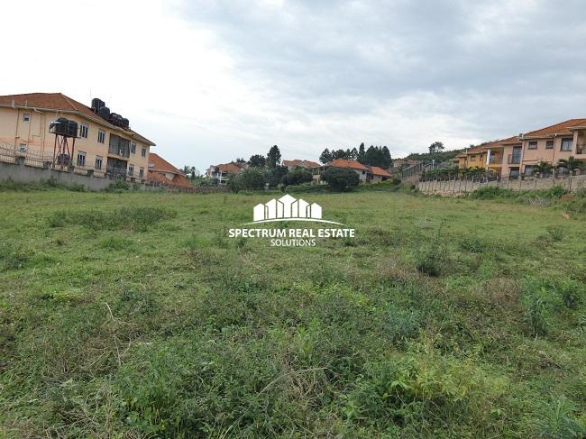 Land for sale in Lubowa Kampala