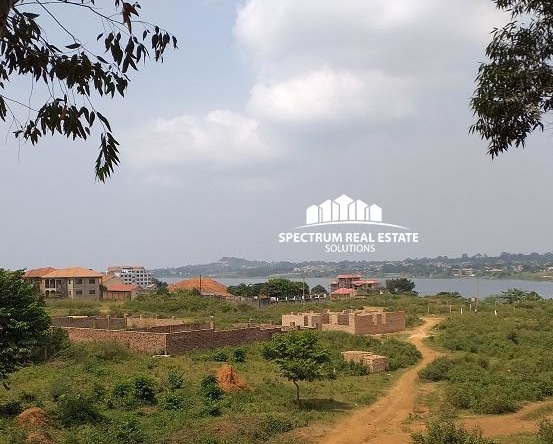 Land for sale in Garuga Entebbe road