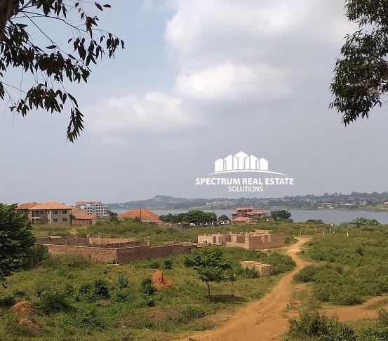 Land for sale in Garuga Entebbe road