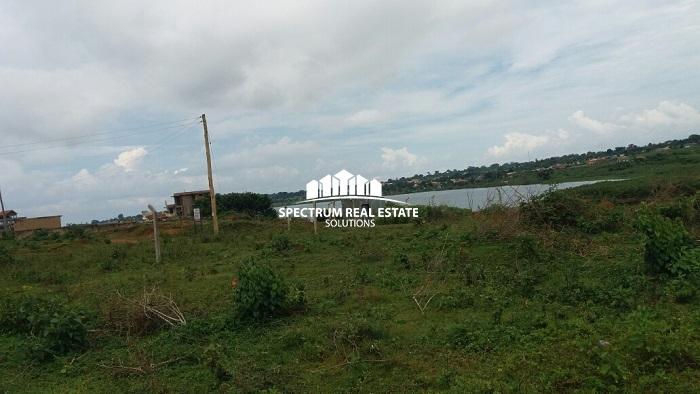 Land for sale in Garuga Entebbe road