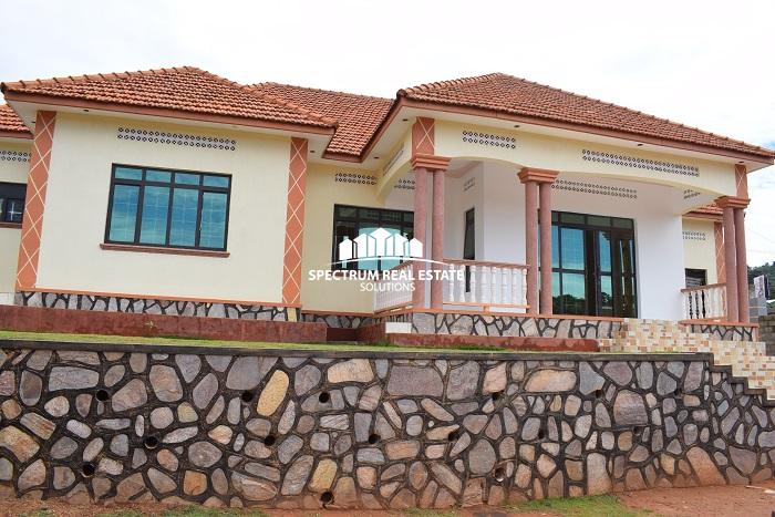 House for sale in Namulanda Entebbe road