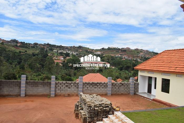 House for sale in Namulanda Entebbe road