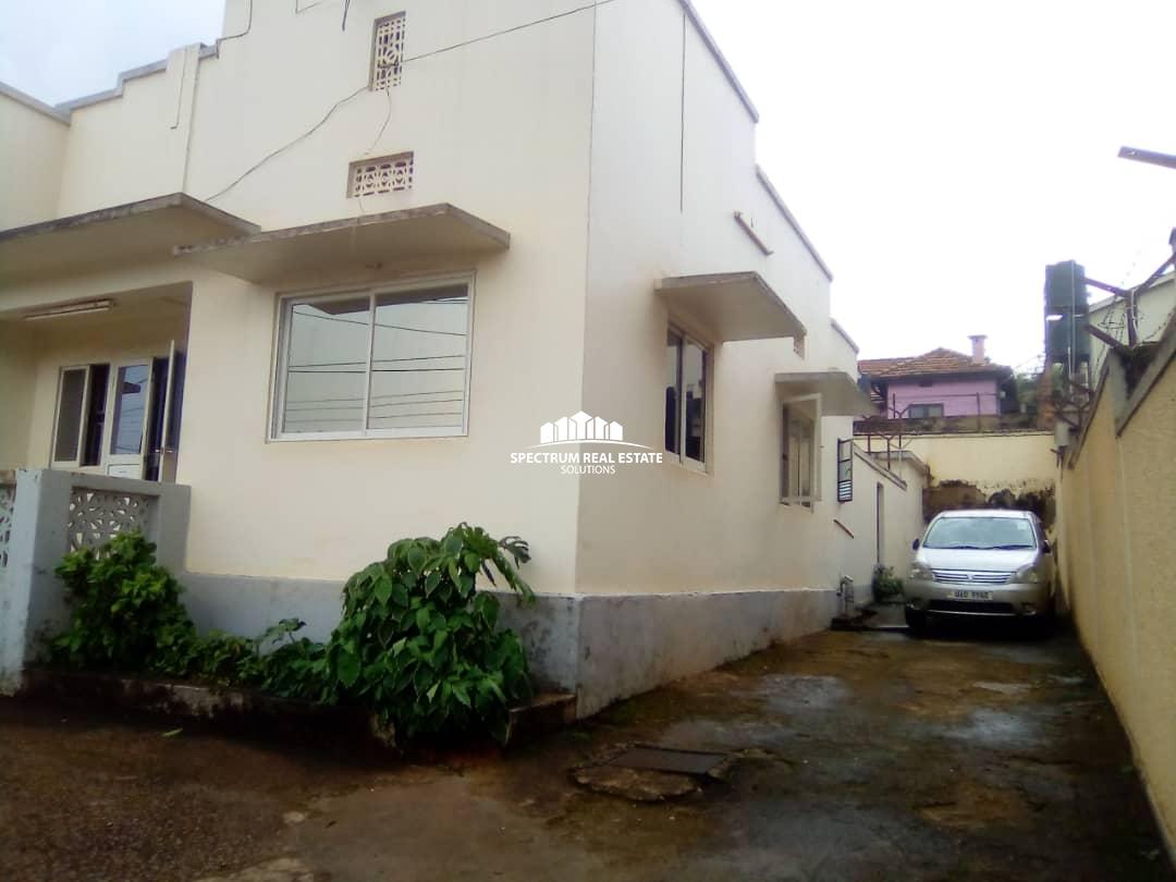 Houses for sale on Kira Road Kampala