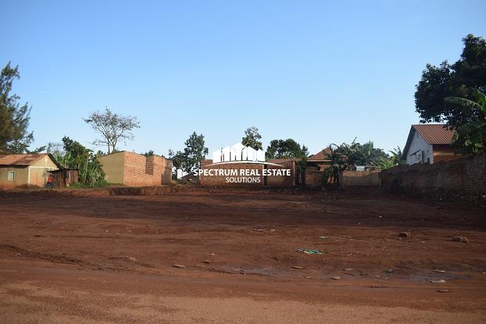 land to let in Kira Kampala