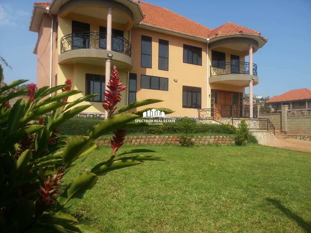 house for sale in Akright Estate Entebbe road