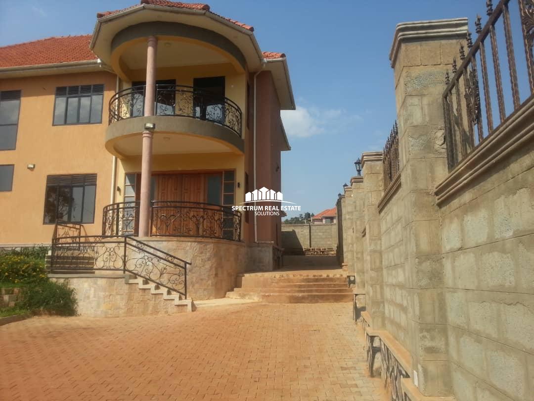 house for sale in Akright Estate Entebbe road