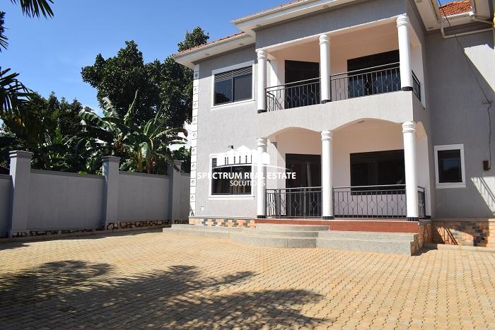 new storeyed house for rent in Makindye Salama Road Kampala