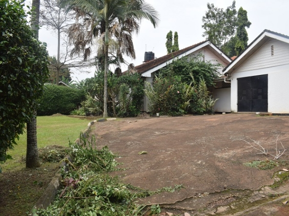 This house for sale in Kiwafu Estate Muyenga Kampala