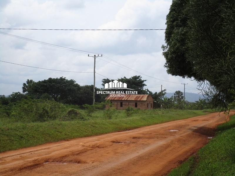 Land for sale in Bukomero Kiboga