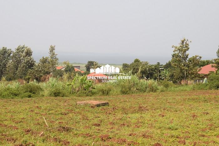 Land-for-sale-in-Bwerenga-Kawuku-Entebbe-road