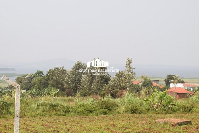 Land-for-sale-in-Bwerenga-Kawuku-Entebbe-road