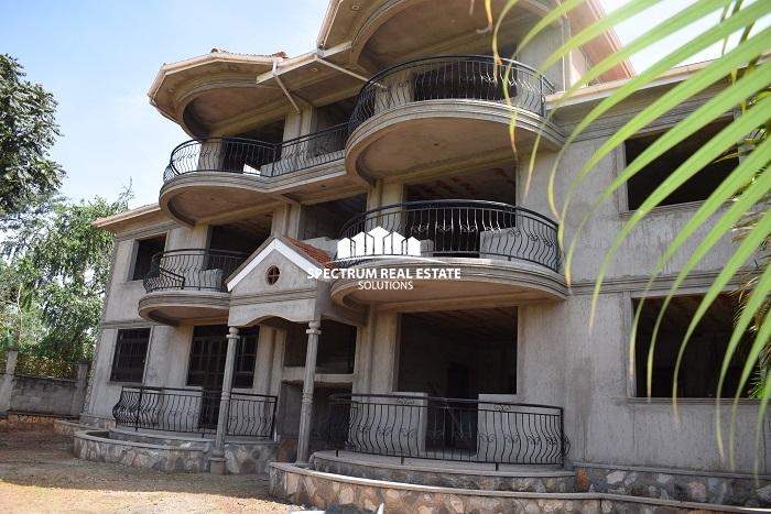 Apartments block for sale in Kisaasi Kampala