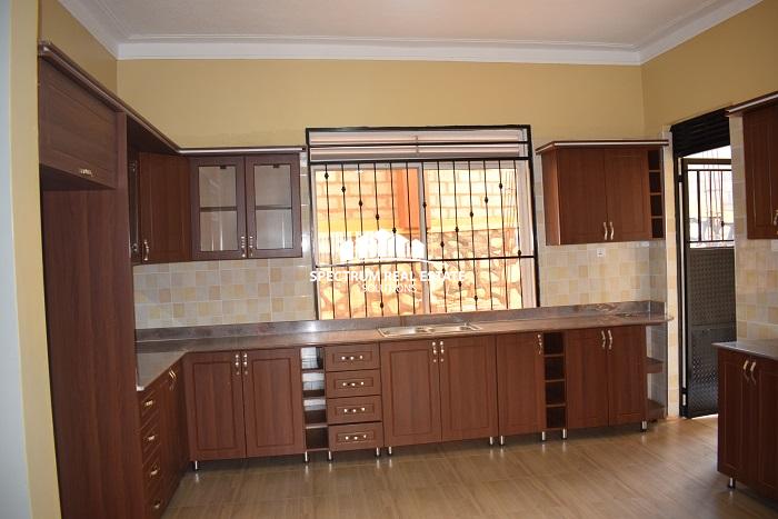 HOUSE FOR SALE IN KIRA,KAMPALA