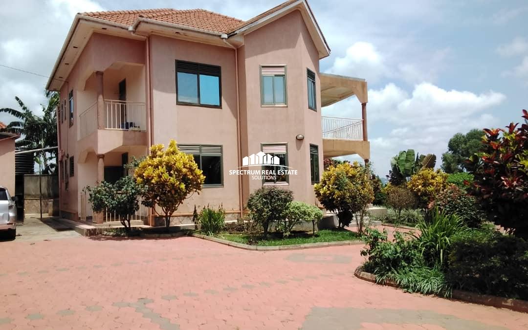 HOUSE FOR SALE IN BWERENGA