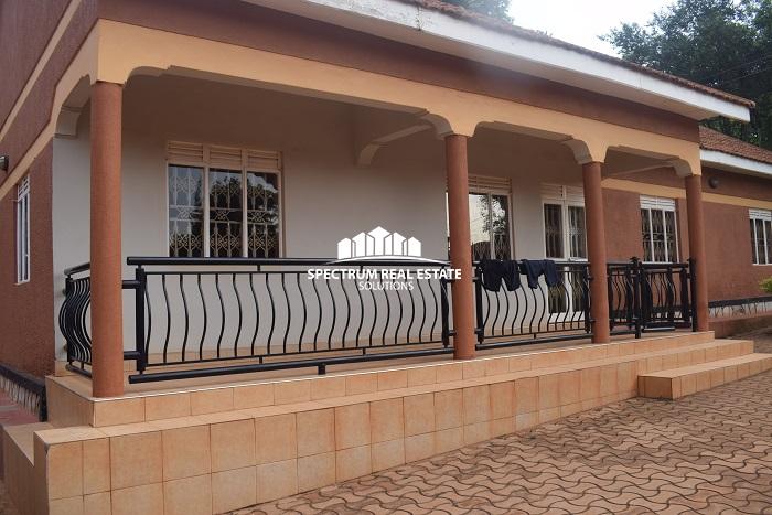 HOUSE FOR SALE IN KIWATULE,UGANDA