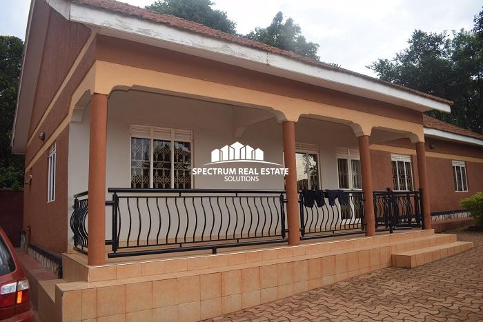 HOUSE FOR SALE IN KIWATULE,UGANDA