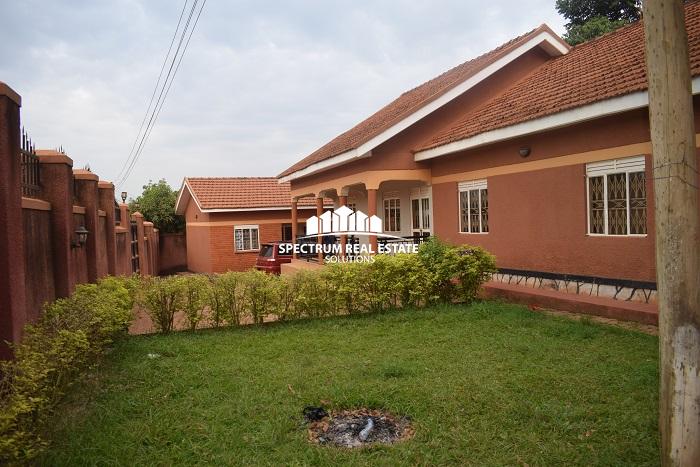 HOUSE FOR SALE IN KIWATULE,UGANDA