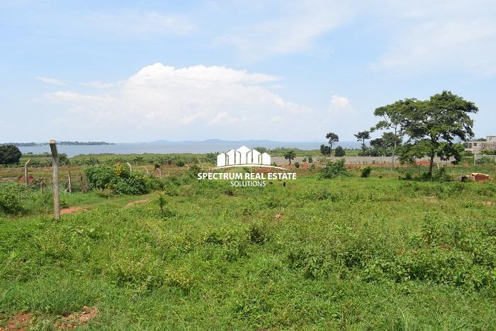 Land-for-sale-on-Entebbe-road-Kawuku