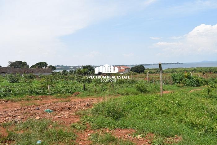 Land-for-sale-on-Entebbe-road-Kawuku