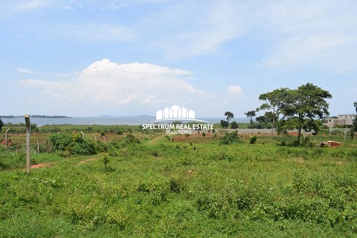 Land-for-sale-on-Entebbe-road-Kawuku