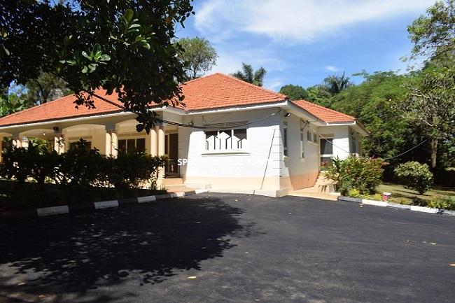 This residential house for rent in Kololo Kampala, Uganda