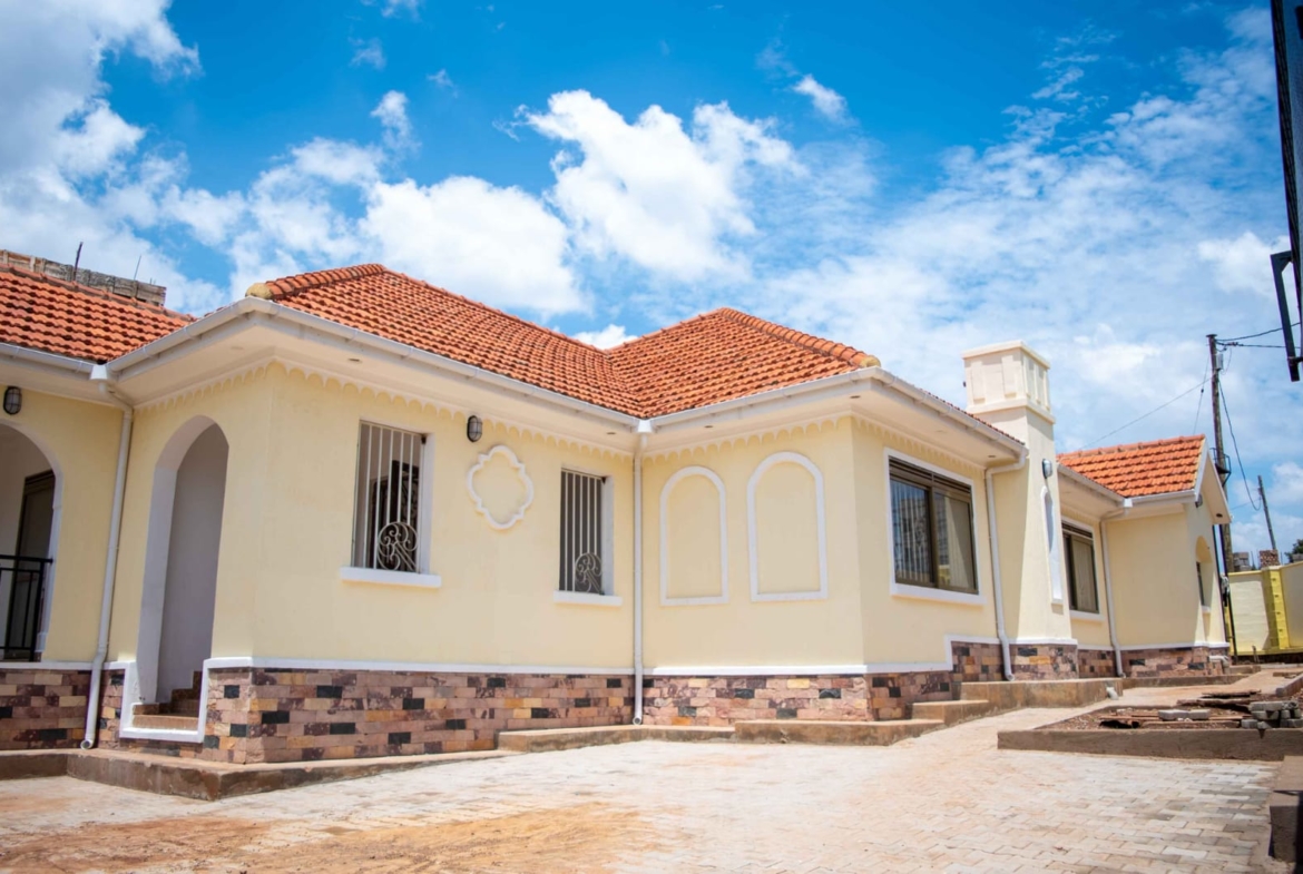 This bungalow house for sale in Kira town Kampala, Uganda