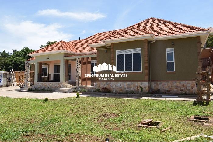 This residential house for sale in Bwebajja Entebbe road, Uganda