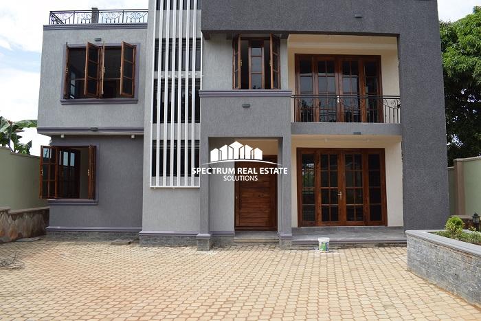 Houses for sale in Munyonyo Kampala