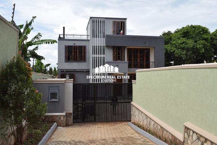 Houses for sale in Munyonyo Kampala