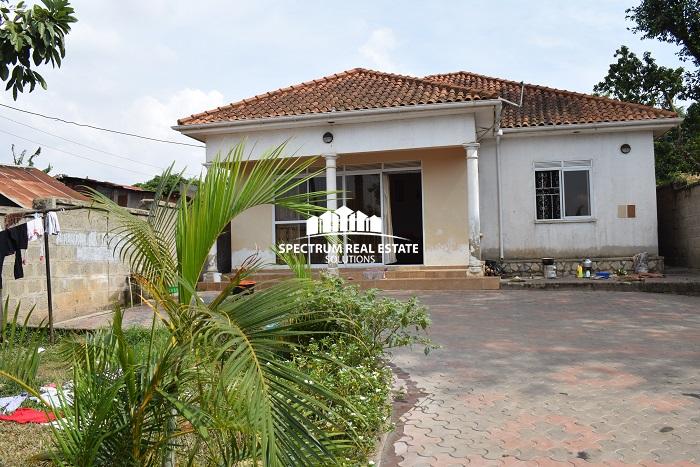 This house for sale in Bukasa Muyenga Kampala