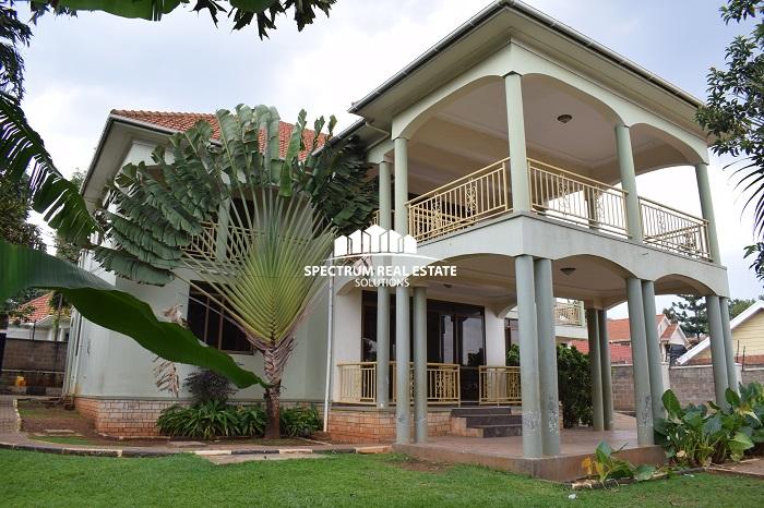 This house for a quick sale in Muyenga Kampala Uganda