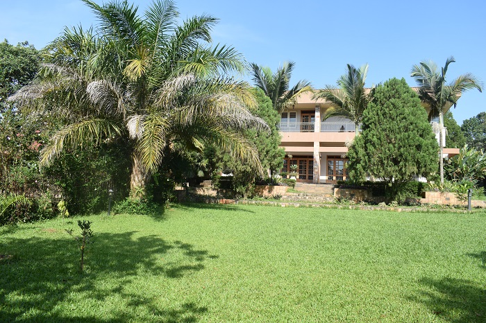 House with swimming pool for sale in Bunga Kampala