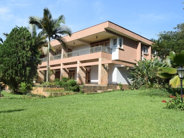 House with swimming pool for sale in Bunga Kampala