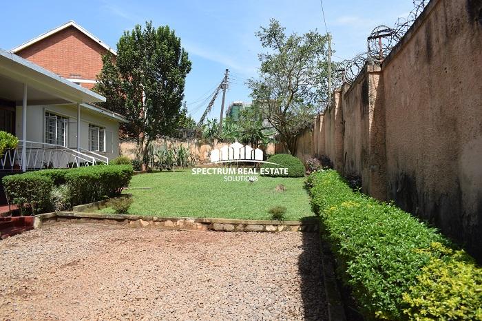 This house for sale in Kisugu Muyenga Kampala