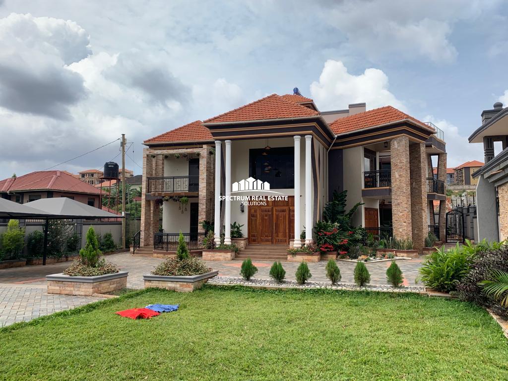 HOUSE FOR SALE IN KYANJA-KAMPALA