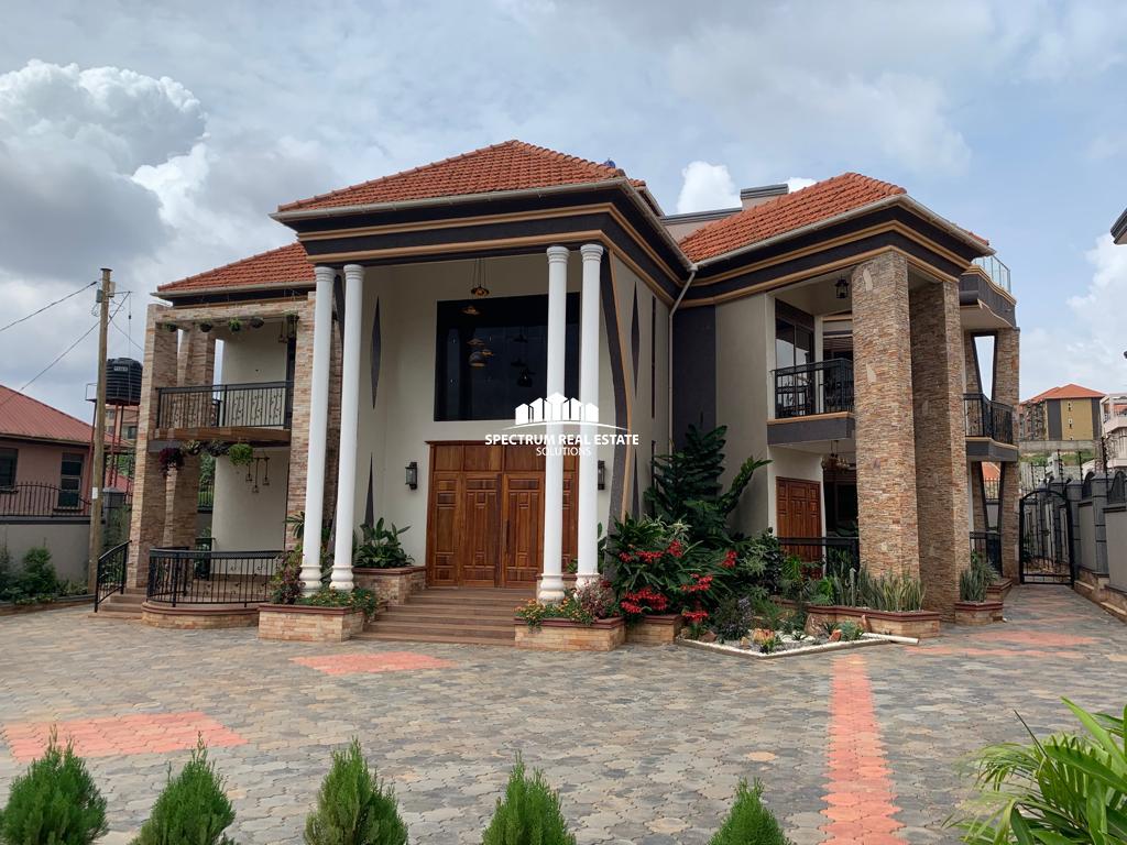 HOUSE FOR SALE IN KYANJA-KAMPALA