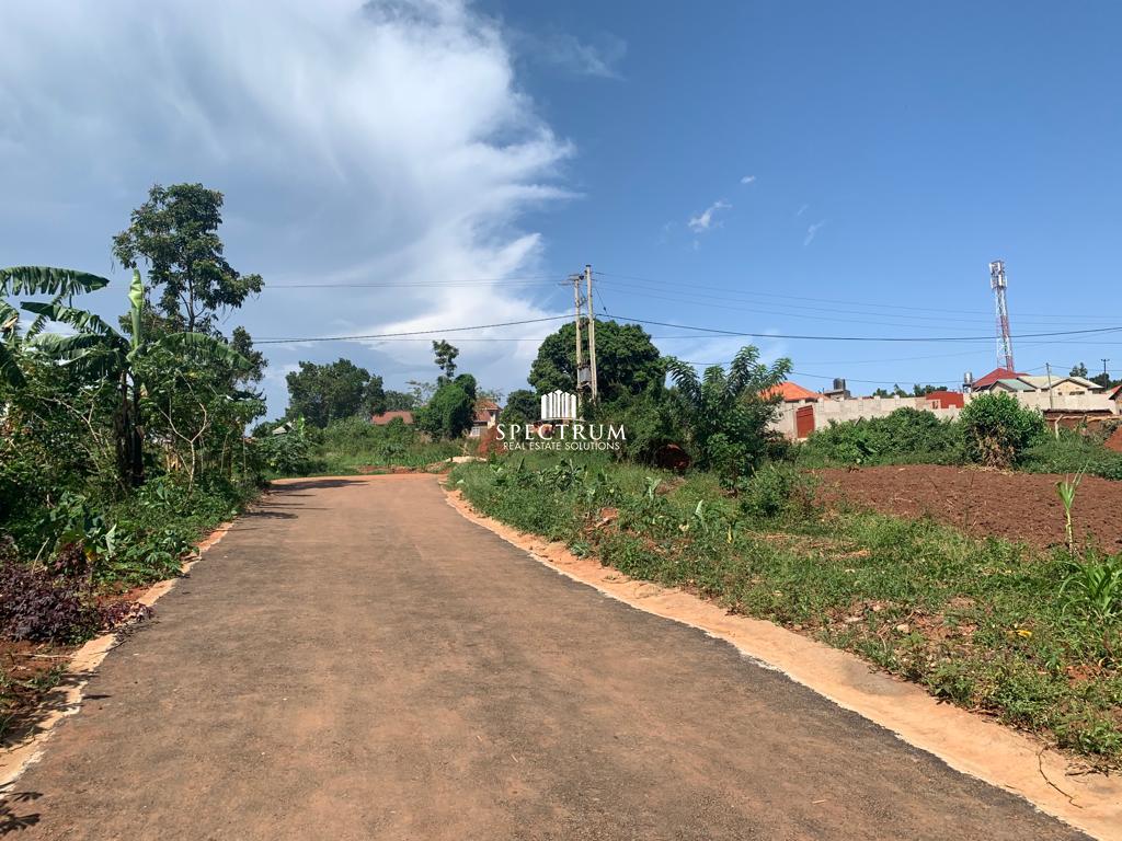1 ACRE FOR SALE IN KOMAMBOGA